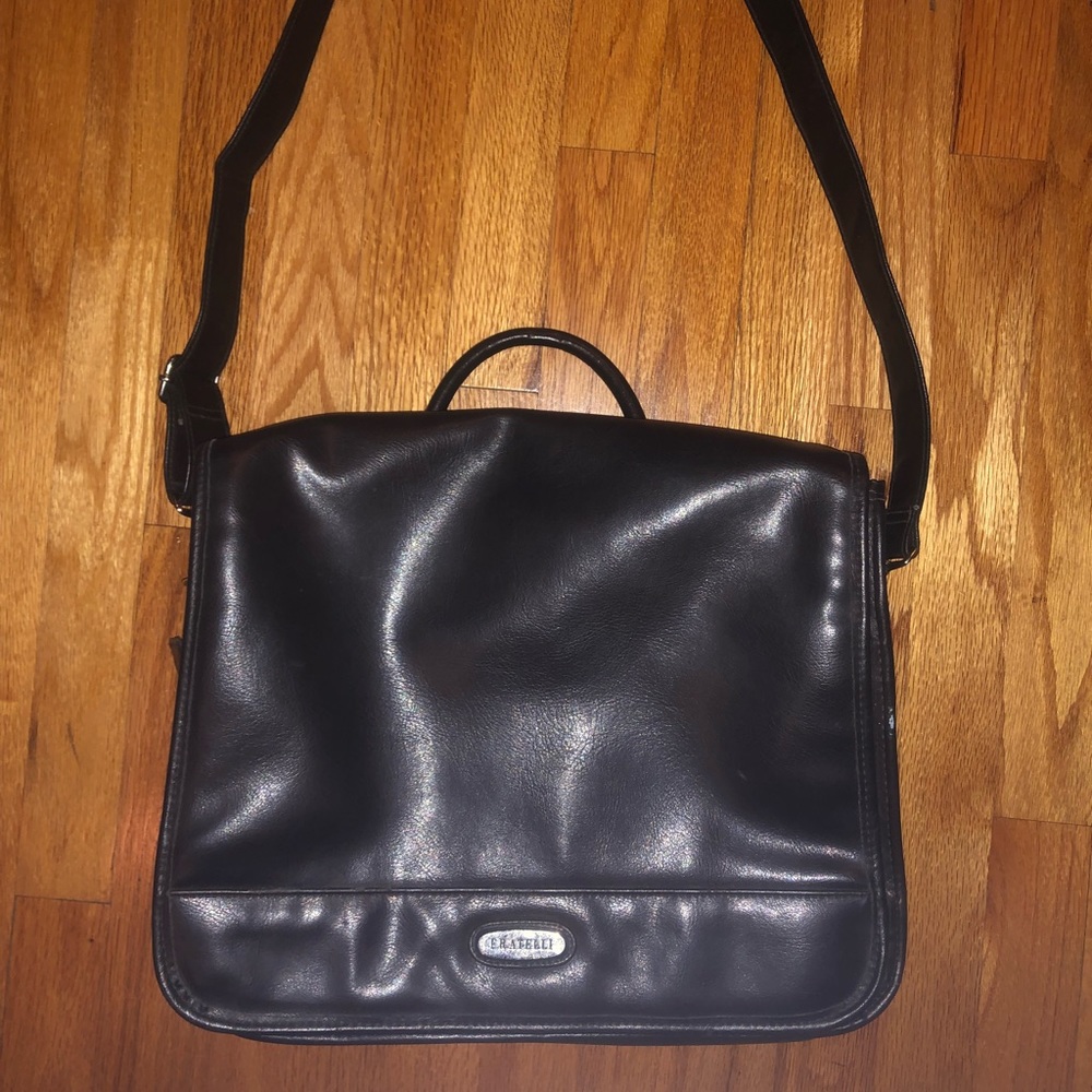 Fratelli Leather Messenger Bag (Chestnut)